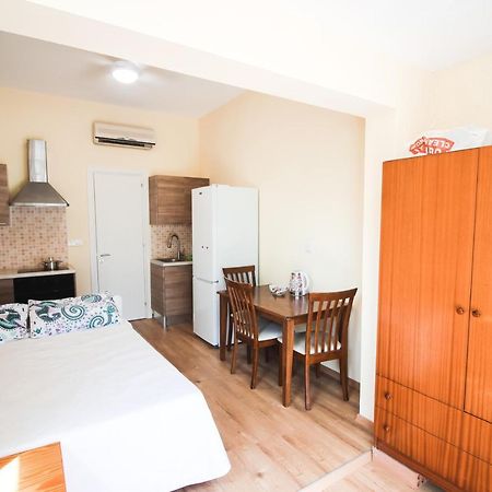 Hotel Moon-Light Studio Larnaka Exterior foto